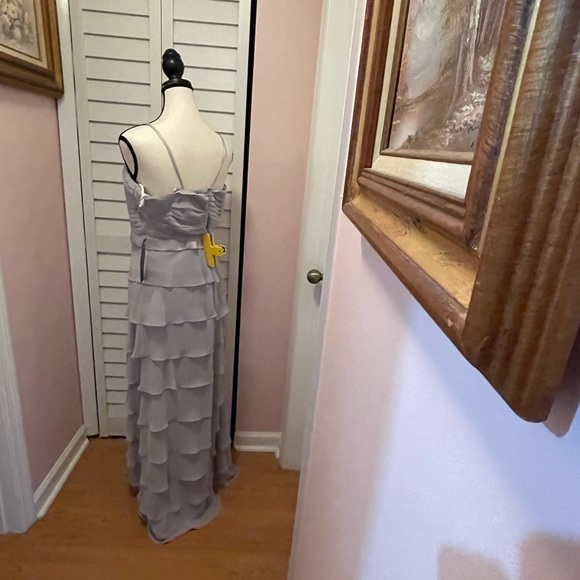 New with tag! New York ! New York Chiffon red evening gown. Size 14! - Picture 5 of 5